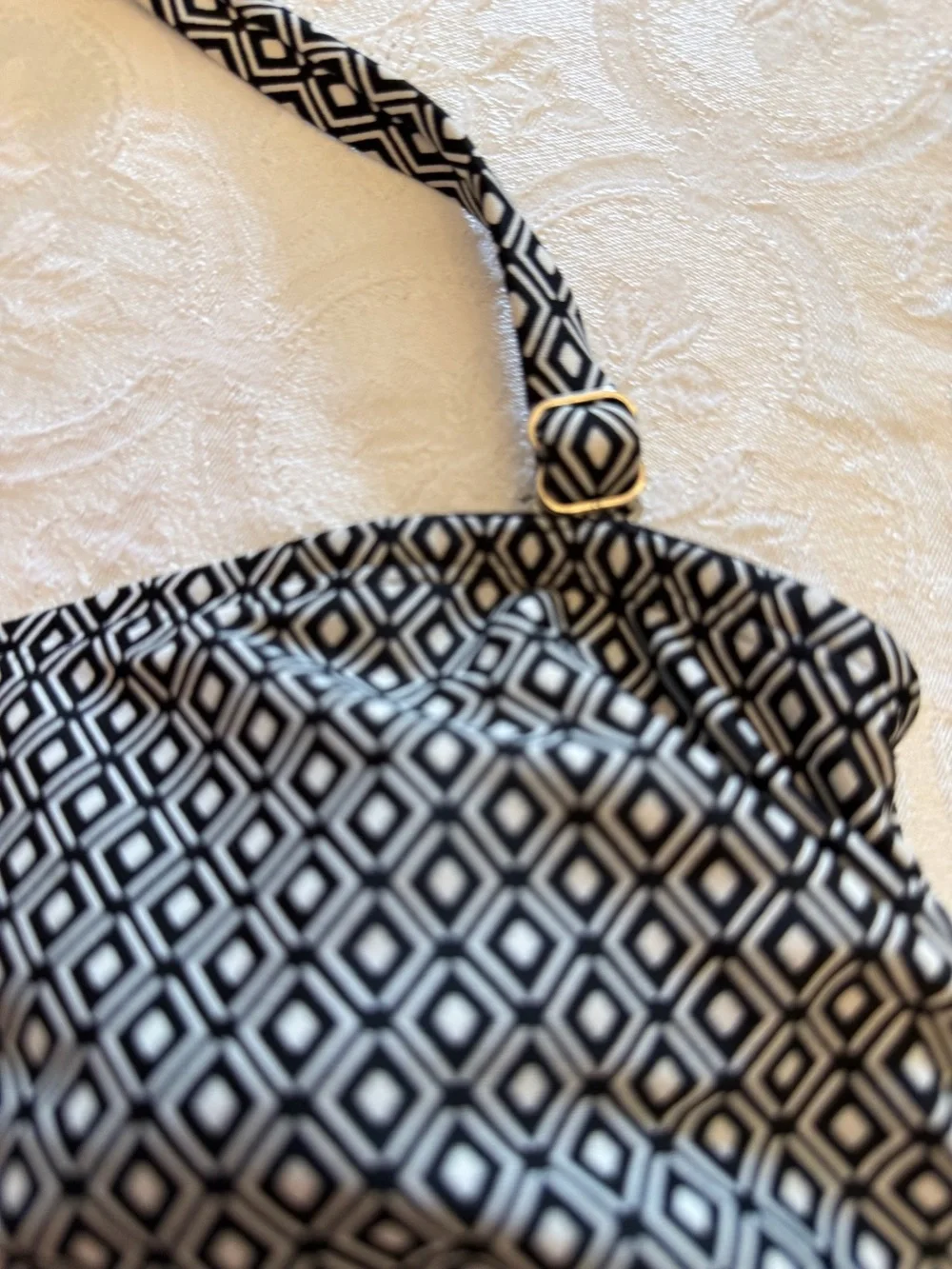 DKNY Swimsuit Size L Black White Geometric Print Halter Tummy Control Ruched - Picture 6 of 12